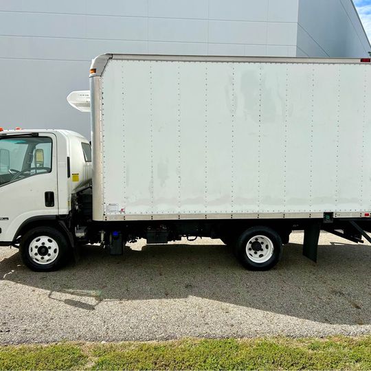 Isuzu NPR 2011 - Image 11