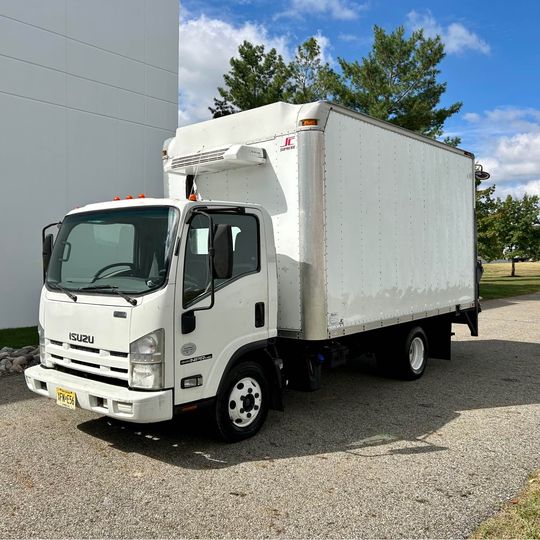Isuzu NPR 2011 - Image 5